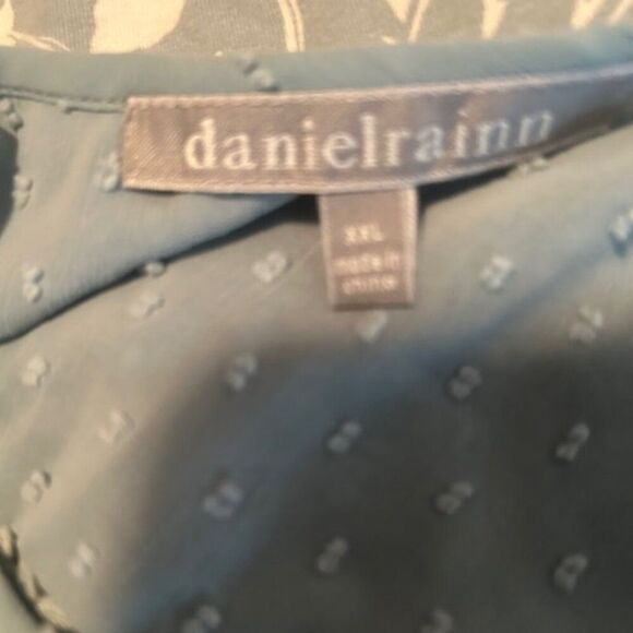 Daniel Rainn Green White Floral tie front cap sleeves blouse, size XXL - Picture 4 of 5